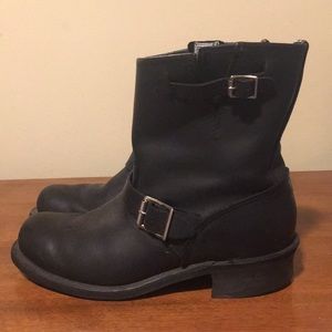 Frye engineer boots black